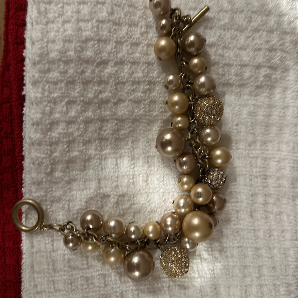 2 Carolee bracelets - Picture 5 of 10